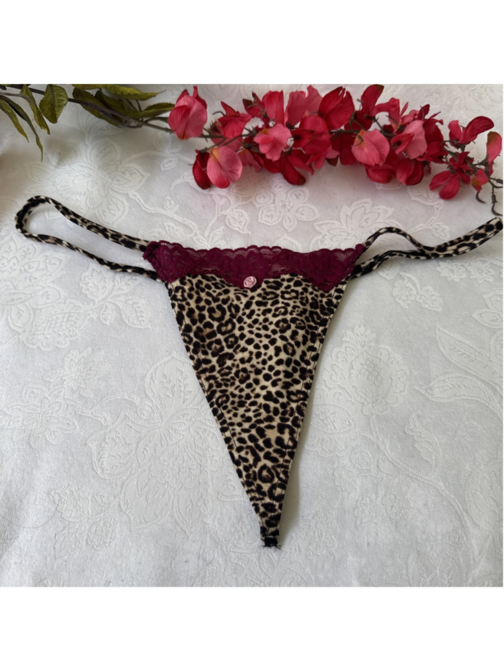 VICTORIA'S SECRET XXL ANIMAL PRINT PURPLE TRIM ITSY V STRING THONG PANTIES NWT